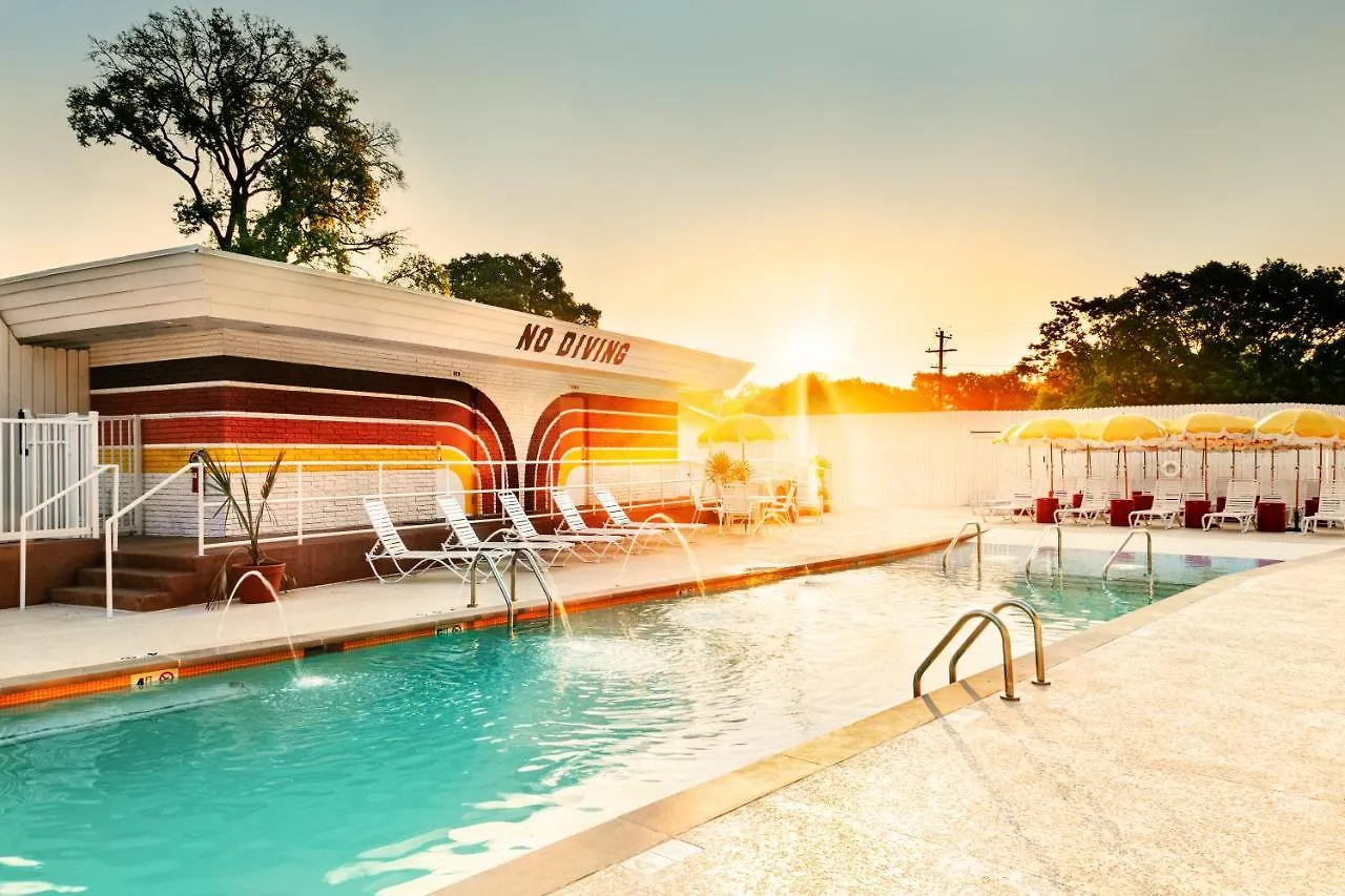 The Dive Motel And Swim Club Nashville 3*,  United States